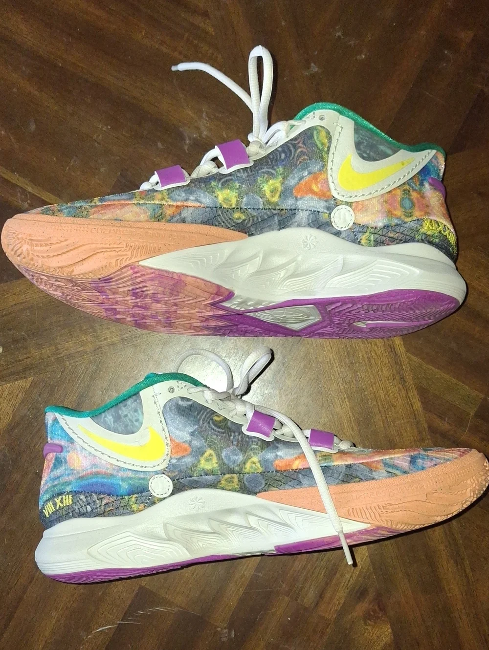 Nike kyrie women
